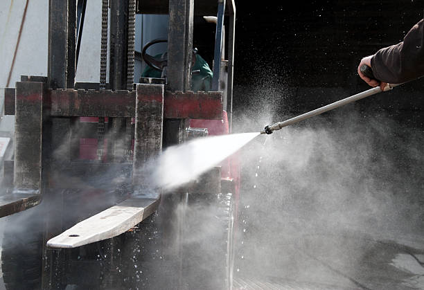 Best Sidewalk and Walkway Cleaning  in North Lakeport, CA
